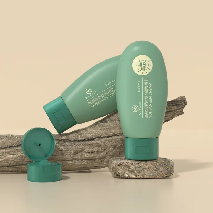 WDHE28 Hair and body care packaging