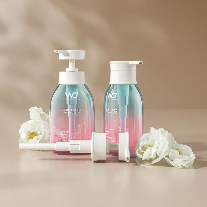 WDHT33 Wash and personal care bottles